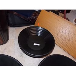 NEW GOLD PAN - ESTWING - BLACK PLASTIC - SMALL