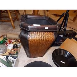 WICKER & LEATHER PLANT POT