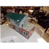 Image 1 : VINTAGE METAL DOLL HOUSE & CONTENTS