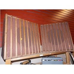 BOX SPEAKERS - 2 TTL