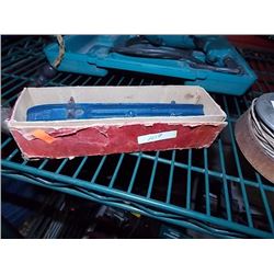 VINTAGE CRITERION SAW SET FOR CROSS CUT SAW - IN ORIGINAL BOX