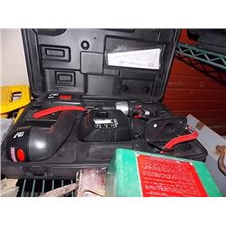 CRAFTSMAN 19.2 VOLT DRILL KIT