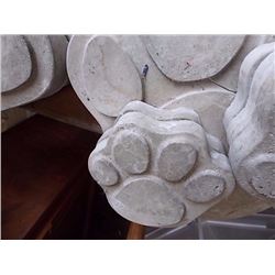 CONCRETE - STEPPING STONE - PAW - SMALL - 2 TTL