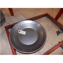 NEW GOLD PAN - ESTWING - METAL -