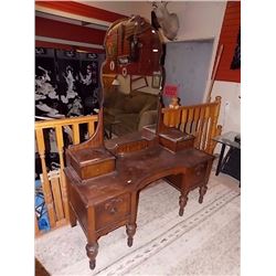 VINTAGE WALNUT DRESSER / VANITY - 1920'S - WITH MIRROR AND SHOULDER NOOKS