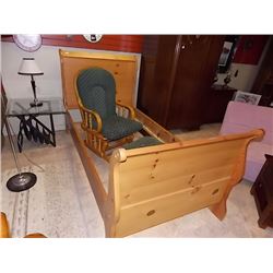 SINGLE SLEIGH BED - PINE