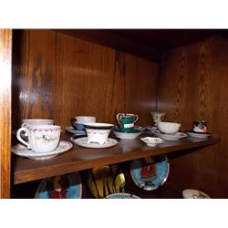 SHELF LOT OF COLLECTABLES