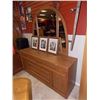 Image 1 : OAK DRESSER - 1/2 MOON MIRROR - 4 DRAWER - 2 DOOR