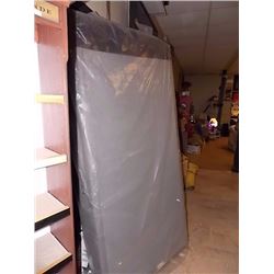 TWIN SIZE X-L BOX SPRING