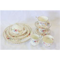 LOT OF ROYAL ALBERT ROSE CHINA