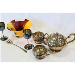 SILVER PLATE TEASET AND ART GLASS BOWL