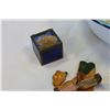 Image 3 : VINTAGE TIN BASIN AND COLLECTIBLES