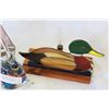 Image 3 : STAINED GLASS LAMP AND BOAT AND ART GLASS FISH PAPER WEIGHT