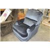 Image 2 : BLUE UPHOLSTERED RECLINER CHAIR