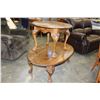Image 1 : TWO PIECE OAK COFFEE TABLE SET