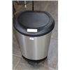 Image 1 : STAINLESS GARBAGE CAN