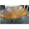 Image 1 : ROUND OAK DINING TABLE WITH LEAF