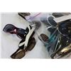 Image 2 : BAG OF LADIES LOST PROPERTY SUNGLASSES