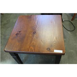 THE URBAN SETTLER COUNTRY STYLE ENDTABLE