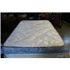 Image 1 : SEALY POSTUREPEDIC DOUBLE SIZE MATTRESS AND BOX