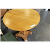 Image 2 : VINTAGE ROUND MAPLE ENDTABLE
