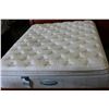 Image 1 : SIMMONS BEAUTY REST BOWLING BALL MATTRESS