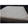 Image 2 : SEALY POSTUREPEDIC BEACHSIDE MATTRESS AND BOXPRING