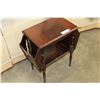 Image 2 : INLAID TOP MAGAZINE STAND