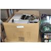 Image 2 : LARGE BOX OF NEW SUN GLASSES