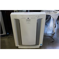 ELECTROLUX WHITE OXYGEN 3 WITH PLASMAWAVE AIR PURIFIER