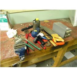 LOT ASSORTED TOOLS(BUSINESS CLOSEOUT/GAGELS)