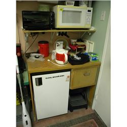 BAR FRIDGE/MICROWAVE.TOASTER OVEN(BUSINESS CLOSEOUT/GAGELS)