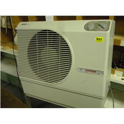 CONAIR SWAMP COOLER(BUSINESS CLOSEOUT/GAGELS)