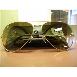 AUTHENTIC RAYBAN SUNGLASSES W/CASE
