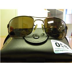 AUTHENTIC RAYBAN SUNGLASSES W/CASE
