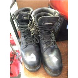 PAIR OF SIZE 10 CSA APPROVED STEEL TOE WORK BOOTS
