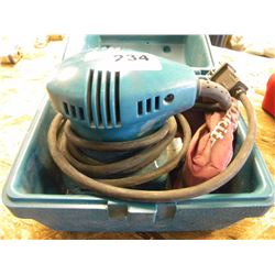 MAKITA FINISH SANDER WITH CASE (ESTATE ITEM)