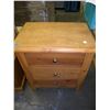 Image 1 : 3 DRAWER MAPLE NIGHT STAND (ESTATE ITEM)