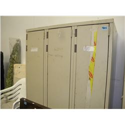 3 DOOR LOCKERS