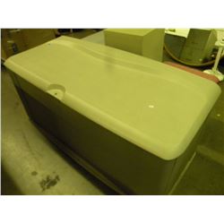 LARGE RUBBERMAID STORAGE BIN