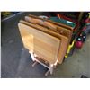 Image 1 : TV TRAY SET