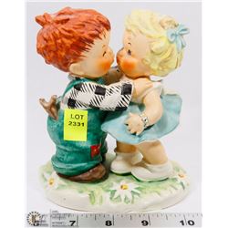 ESTATE  GOEBEL "KISSING BOY AND GIRL"