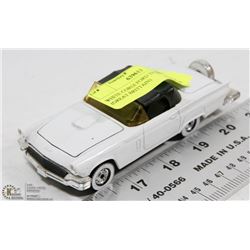 WHITE CORGI FORD THUNDERBIRD (GREAT BRITAIN)