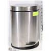 Image 1 : STAINLESS STEEL GARBAGE BIN W/FOOT