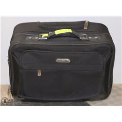 KENNETH COLE REACTION BUSINESS CARRY ON BAG