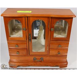LARGE VINTAGE SOLID WOOD JEWELRY BOX