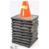Image 1 : LOT OF 10 SHORT SAFETY CONES
