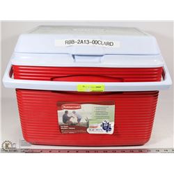 RUBBERMAID ICE CHEST (24 QUART)