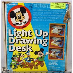 ESTATE VINTAGE MICKEY MOUSE CLUB LIGHT UP DRAWING
