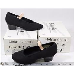 2 PAIRS OF DANCE SHOES , SIZE 3